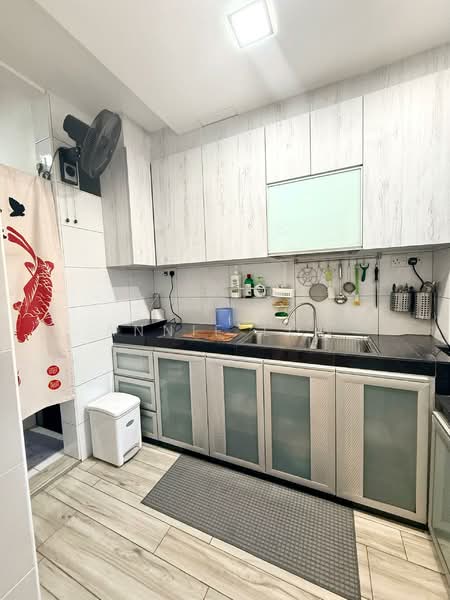 Townhouse for Sale in Taman Sutera Utama (Skudai) - Annie Low - Kitchen - PropertyGuru.com.my