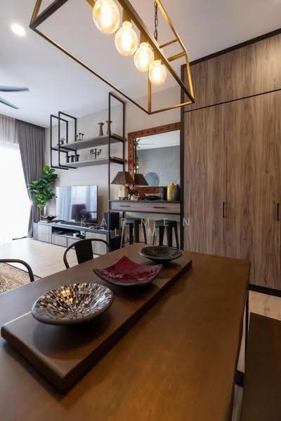 Kediaman Servis untuk Dijual di Astoria Ampang - Karmen Lim - Living Room - PropertyGuru.com.my