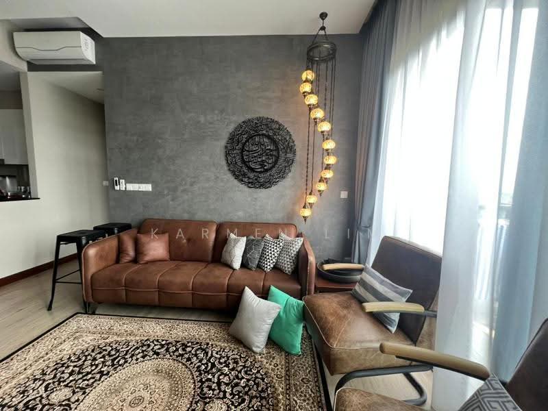 Kediaman Servis untuk Dijual di Astoria Ampang - Karmen Lim - Living Room - PropertyGuru.com.my