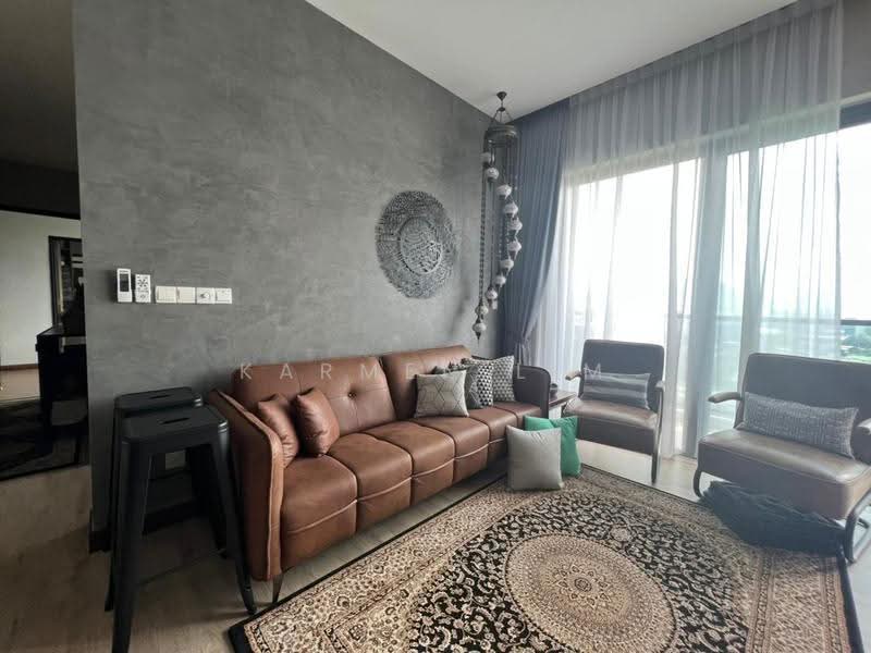 Kediaman Servis untuk Dijual di Astoria Ampang - Karmen Lim - Living Room - PropertyGuru.com.my