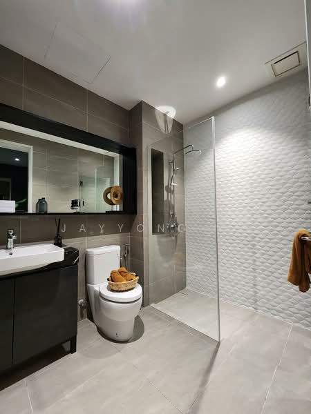 Servis Apartment untuk Dijual di Quill Residence - Jayyong Ng - Bathroom - PropertyGuru.com.my