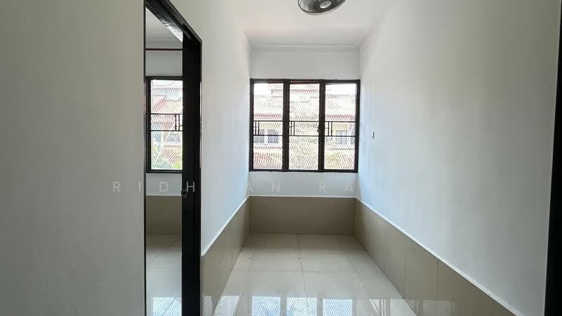 Rumah Teres 2 Tingkat untuk Dijual di Bukit Jelutong (Shah Alam) - Ridhwan Razak - Interior - PropertyGuru.com.my