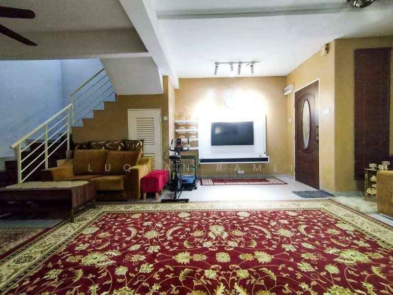 2-storey Terraced House for Sale in Taman Sutera (Kajang) - Luqman Ramli - Living Room - PropertyGuru.com.my