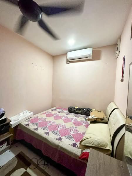 2-storey Terraced House for Sale in Taman Sutera (Kajang) - Luqman Ramli - Bedroom - PropertyGuru.com.my