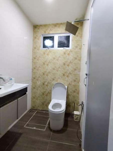 2-storey Terraced House for Sale in Taman Sutera (Kajang) - Luqman Ramli - Bathroom - PropertyGuru.com.my