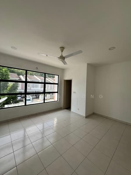 Rumah Teres 2 Tingkat untuk Dijual di M Residence 2 (Rawang) - James Wong - Living Room - PropertyGuru.com.my