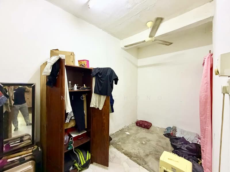 Rumah Teres 2 Tingkat untuk Dijual di Taman Desa Jaya (Johor Bahru) - Nico Chong - Bedroom - PropertyGuru.com.my