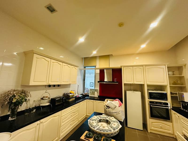 Semi-Detached House for Sale in Kuala Lumpur (Kuala Lumpur) - CHRIS LEE - Kitchen - PropertyGuru.com.my