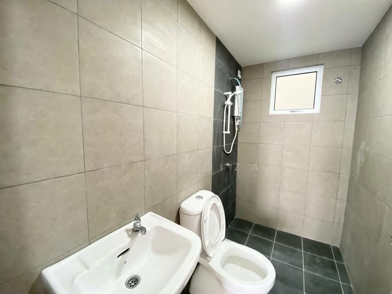 Kondominium untuk Disewa di Residensi Dutamas Dahlia - Afif Azizan - Bathroom - PropertyGuru.com.my