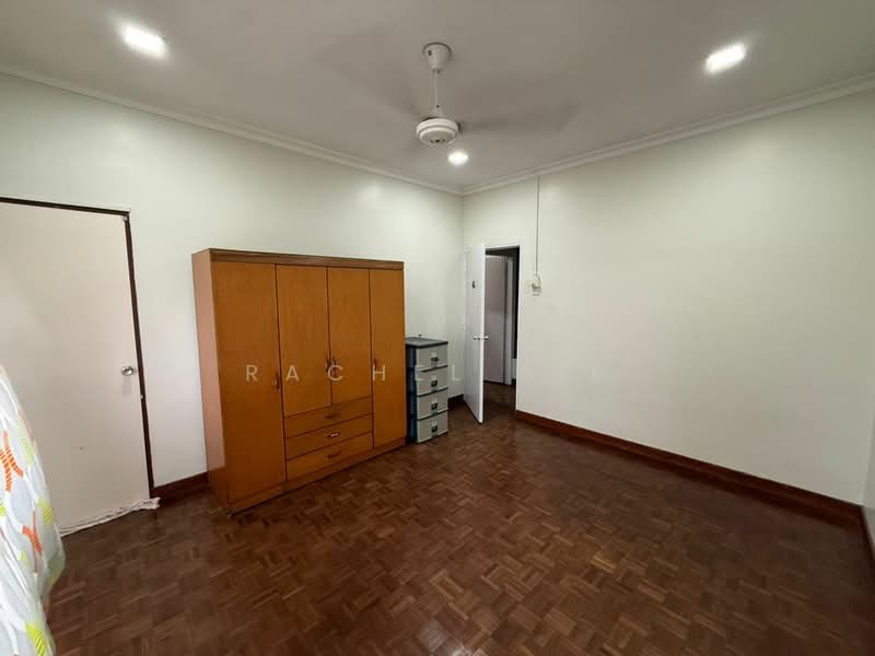 Rumah Teres 2 Tingkat untuk Disewa di Sea Park (Petaling Jaya) - Rachel Sie - Bedroom - PropertyGuru.com.my