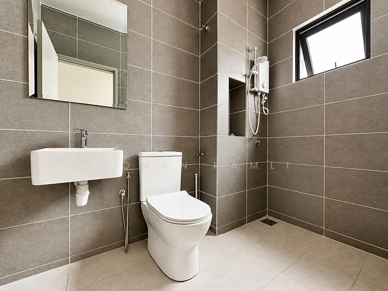 Rumah Berkembar untuk Dijual di Cyber 10 (Cyberjaya) - Luqman Ramli - Bathroom - PropertyGuru.com.my