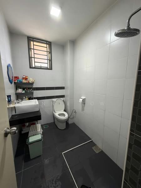 Rumah Teres 2 Tingkat untuk Dijual di Johor Bahru (Johor) - Annie Low - Bathroom - PropertyGuru.com.my
