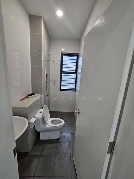 Rumah Teres 2 Tingkat untuk Dijual di Setia Alam (Selangor) - Calvin Lim - Bathroom - PropertyGuru.com.my