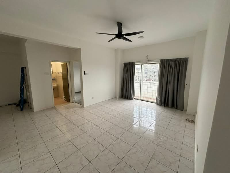 Kondominium untuk Disewa di Midah Ria Condominium - Samuel Tan - Living Room - PropertyGuru.com.my
