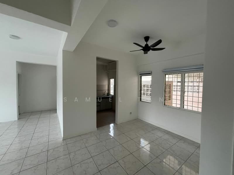 Kondominium untuk Disewa di Midah Ria Condominium - Samuel Tan - Living Room - PropertyGuru.com.my