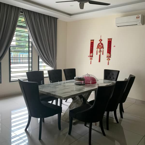 Semi-Detached House for Sale in Taman Sutera (Johor Bahru) - Eric Lee - Dining Room - PropertyGuru.com.my
