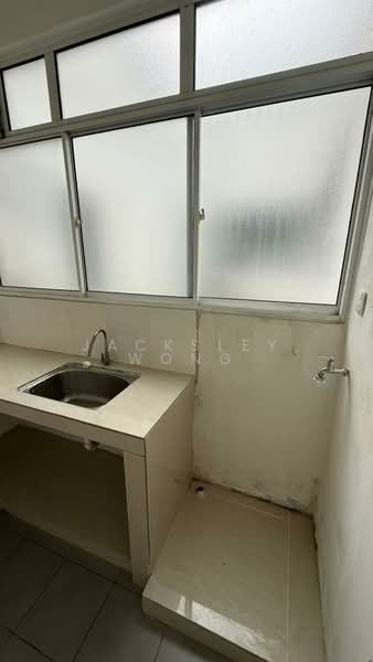 Service Residence for Rent at Zeva @ Equine South - Jacksley Wong - Kitchen - PropertyGuru.com.my