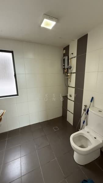 Service Residence for Rent at Zeva @ Equine South - Jacksley Wong - Bathroom - PropertyGuru.com.my