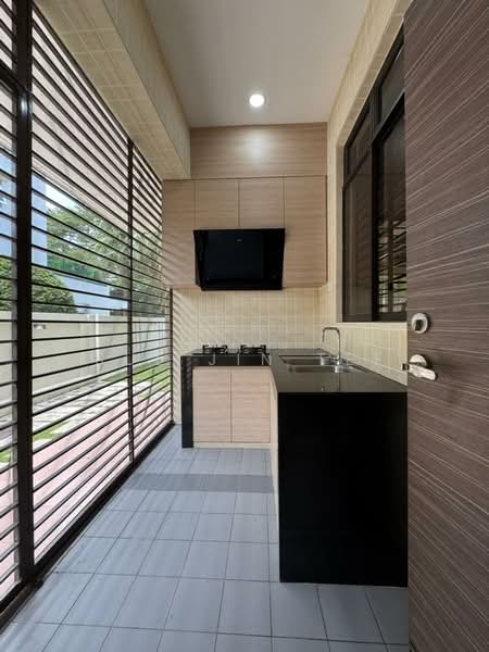 Bungalow for Rent in Bukit Kesenangan (Johor Bahru) - Sue Jin Tee - Kitchen - PropertyGuru.com.my