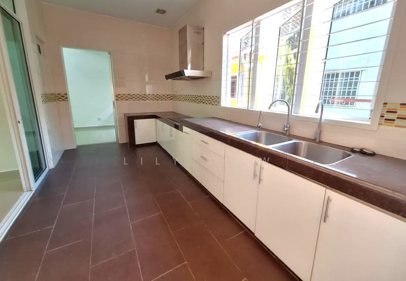 Rumah Teres 2 Tingkat untuk Dijual di Taman Puncak Jalil (Seri Kembangan) - Lily Siow - Kitchen - PropertyGuru.com.my