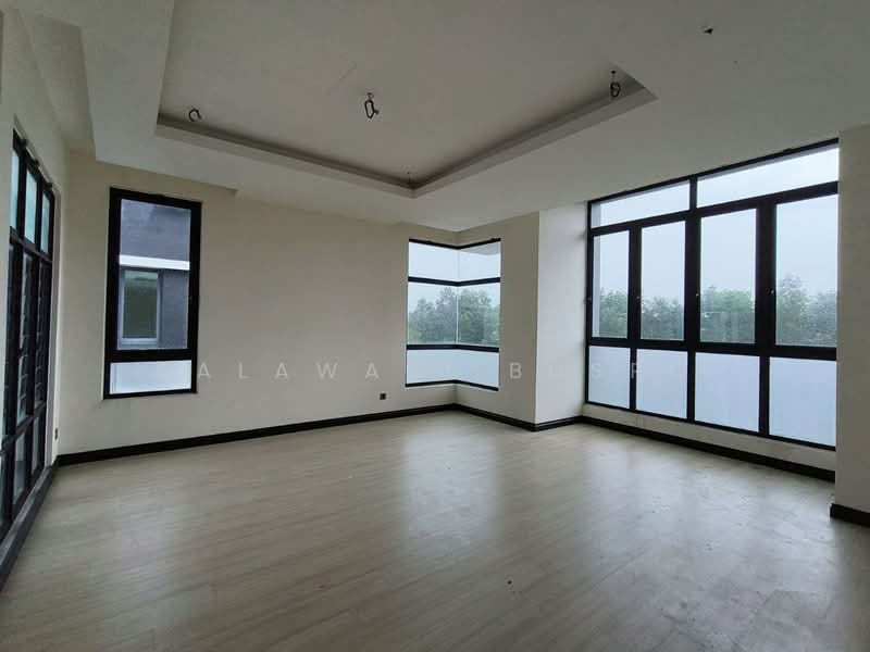 Rumah Teres 3 Tingkat untuk Dijual di Shah Alam (Selangor) - Salawati Busro - Living Room - PropertyGuru.com.my