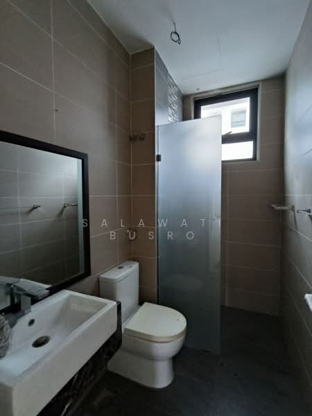 Rumah Teres 3 Tingkat untuk Dijual di Shah Alam (Selangor) - Salawati Busro - Bathroom - PropertyGuru.com.my
