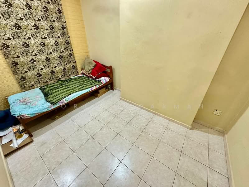 Kondominium untuk Dijual di Villa Putra - Thoriq Suparman - Bedroom - PropertyGuru.com.my