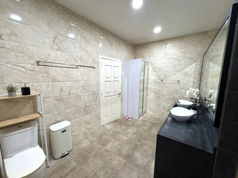 Bungalow for Rent in Taman Ampang Utama (Ampang) - David Lao - Bathroom - PropertyGuru.com.my