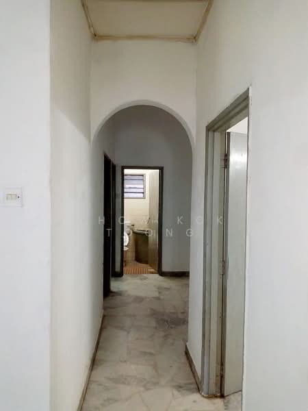 Rumah Teres 1 Tingkat untuk Dijual di Puchong (Selangor) - Chow Kok Toong - Corridor - PropertyGuru.com.my
