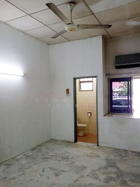 Rumah Teres 1 Tingkat untuk Dijual di Puchong (Selangor) - Chow Kok Toong - Bathroom - PropertyGuru.com.my