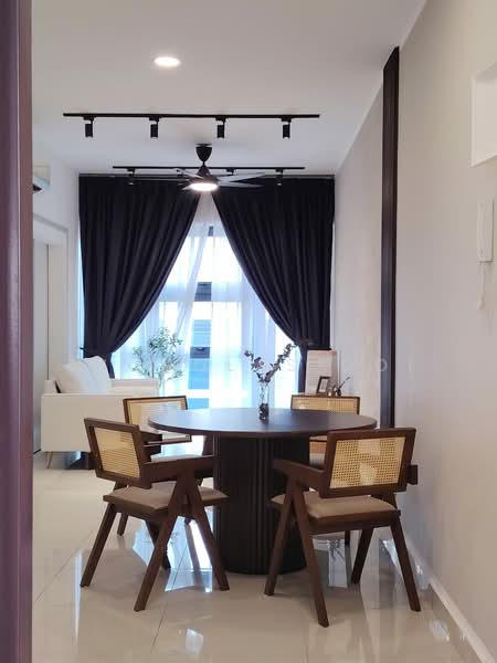 Servis Apartment untuk Disewa di Pacific Star - Nicholas Ooi - Dining Room - PropertyGuru.com.my