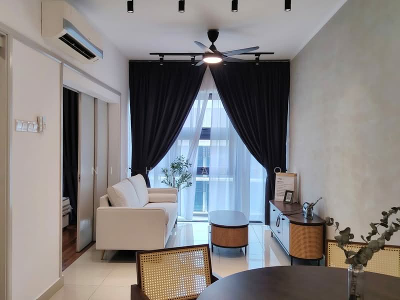 Servis Apartment untuk Disewa di Pacific Star - Nicholas Ooi - Living Room - PropertyGuru.com.my