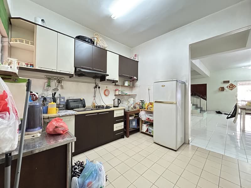 2-storey Terraced House for Sale in Bandar Mahkota Cheras (Cheras) - Ray Chan - Kitchen - PropertyGuru.com.my