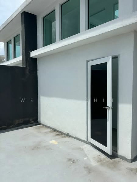 Terraced House for Rent in Bandar Springhill (Port Dickson) - Wei Lon Chin - Exterior - PropertyGuru.com.my
