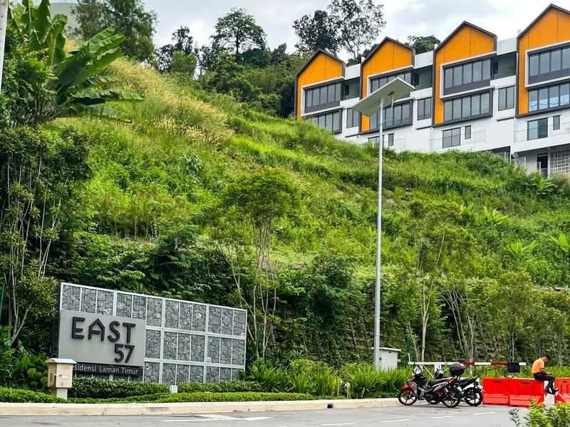 Rumah Teres 2.5 Tingkat untuk Dijual di Taman Melawati (Ulu Kelang) - Priscilla Tan - Exterior - PropertyGuru.com.my