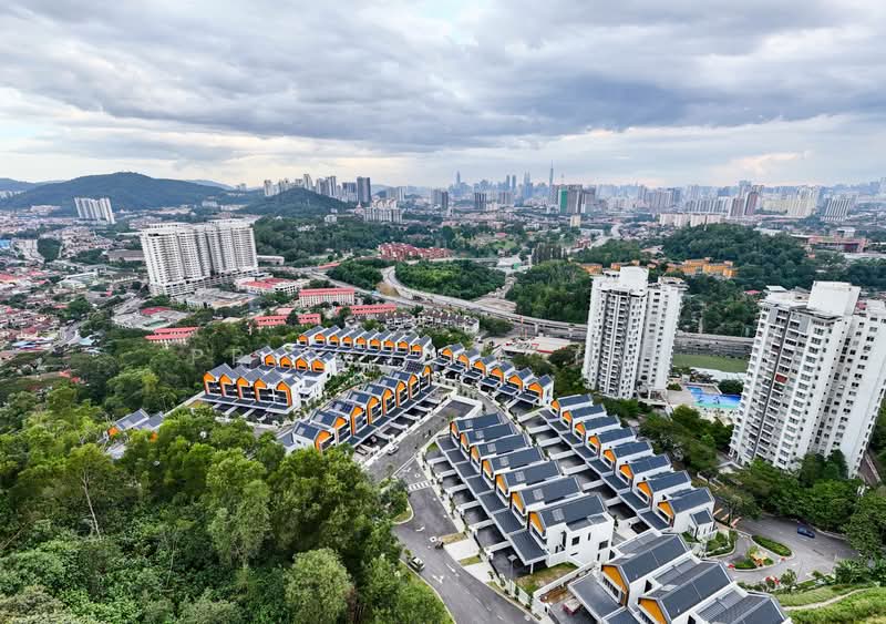 Rumah Teres 2.5 Tingkat untuk Dijual di Taman Melawati (Ulu Kelang) - Priscilla Tan - Exterior - PropertyGuru.com.my