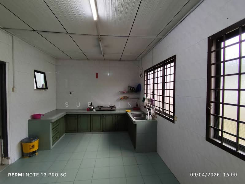 1-storey Terraced House for Rent in Taman Abad (Johor Bahru) - Sue Jin Tee - Kitchen - PropertyGuru.com.my