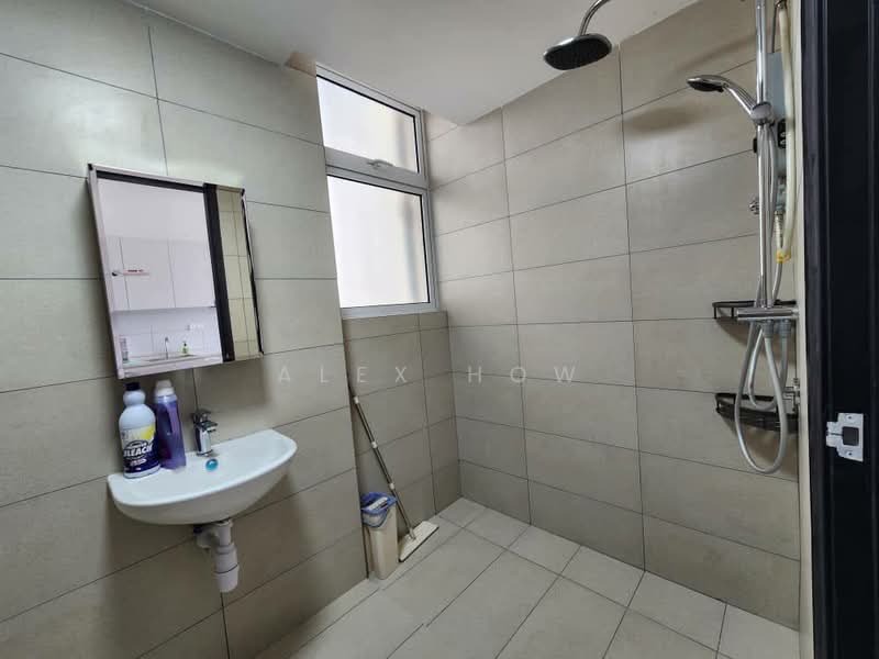 Service Residence for Rent at Vista Tiara (MBW Bay) - Alex How - Bathroom - PropertyGuru.com.my