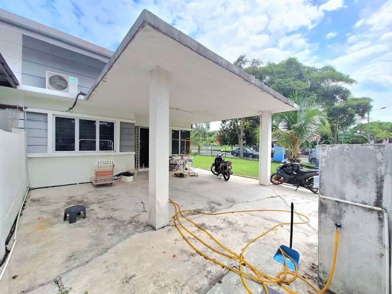Semi-Detached House for Sale in Seksyen 29 (Shah Alam) - Muz Hafiz - PropertyGuru.com.my
