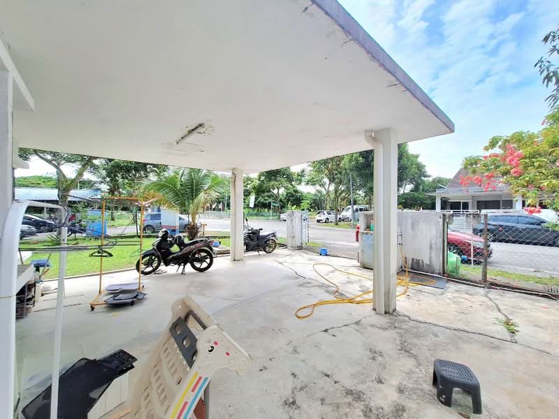 Semi-Detached House for Sale in Seksyen 29 (Shah Alam) - Muz Hafiz - PropertyGuru.com.my