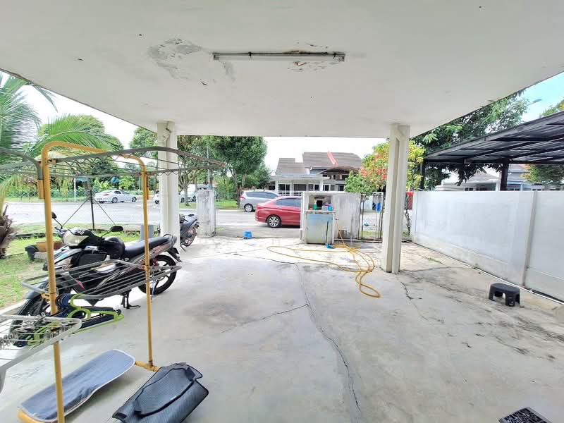 Semi-Detached House for Sale in Seksyen 29 (Shah Alam) - Muz Hafiz - PropertyGuru.com.my