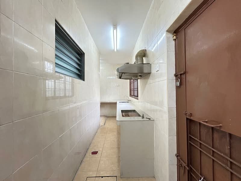 2-storey Terraced House for Sale in Bandar Mahkota Cheras (Cheras) - Ray Chan - Kitchen - PropertyGuru.com.my
