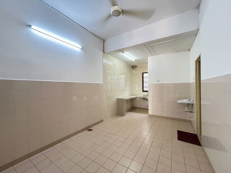 2-storey Terraced House for Sale in Bandar Mahkota Cheras (Cheras) - Ray Chan - Kitchen - PropertyGuru.com.my