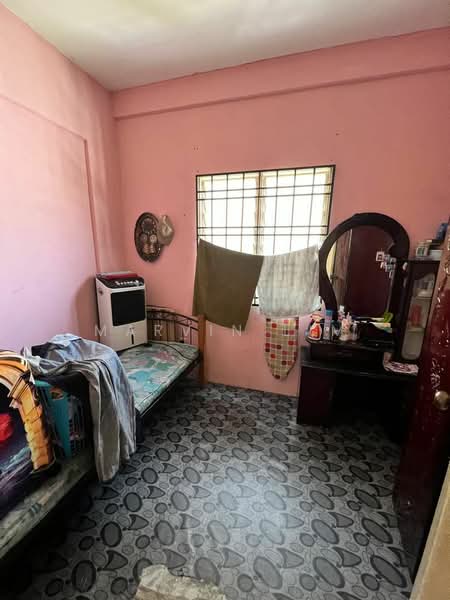 Flat for Sale at Taman Mutiara Rini - Marvin Lim - Bedroom - PropertyGuru.com.my