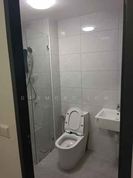Servis Apartment untuk Disewa di Altris Residences @ The Quartz WM - Desmond Low - Bathroom - PropertyGuru.com.my