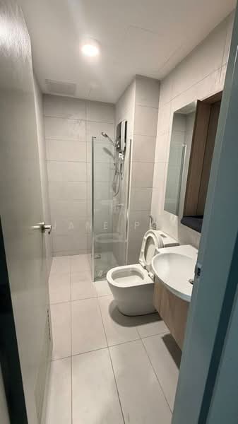 Servis Apartment untuk Disewa di Sinaran @ Utropolis - Jane Poh - Bathroom - PropertyGuru.com.my