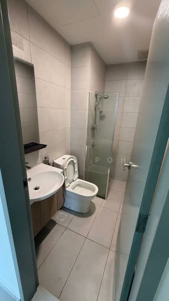 Servis Apartment untuk Disewa di Sinaran @ Utropolis - Jane Poh - Bathroom - PropertyGuru.com.my