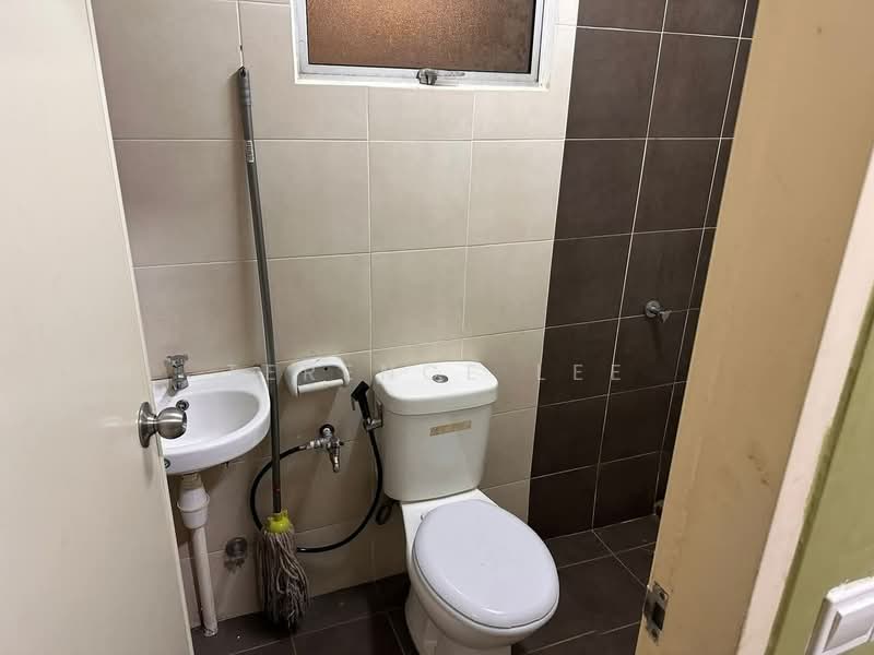Apartment for Rent at De Bayu - Terence Lee - Bathroom - PropertyGuru.com.my