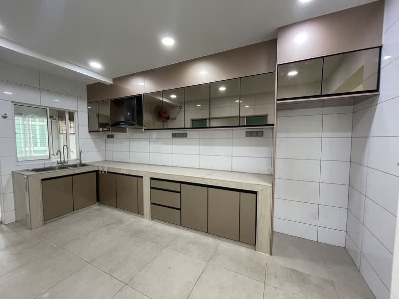 1.5-storey Terraced House for Sale in Taman Universiti Ss3 (Petaling Jaya) - Maureen Ooi - Kitchen - PropertyGuru.com.my