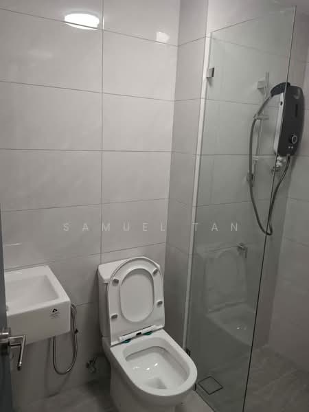 Servis Apartment untuk Disewa di Altris Residences @ The Quartz WM - Samuel Tan - Bathroom - PropertyGuru.com.my